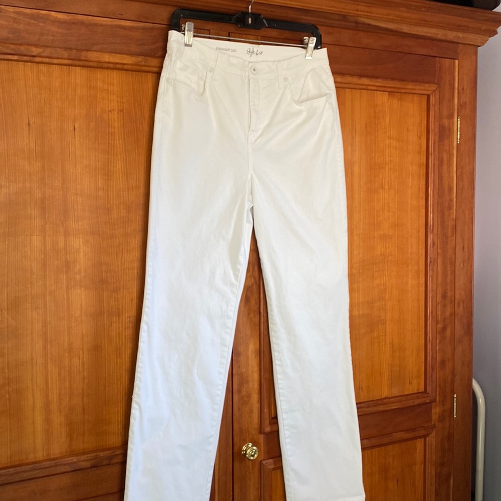 🌿Style & Co white jeans